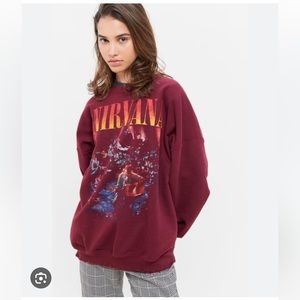 UO Nirvana MTV Unplugged Oversized Crewneck
